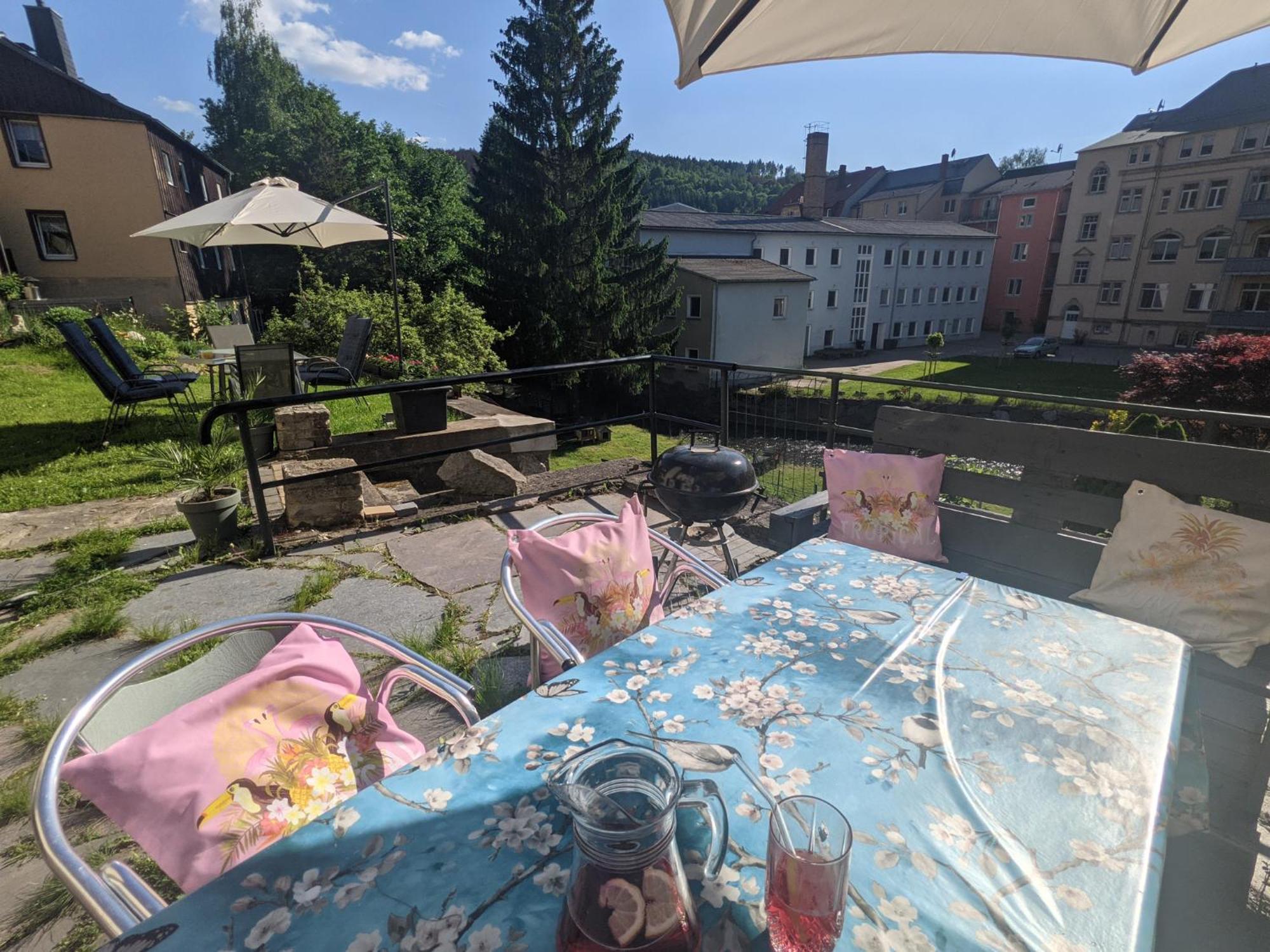 Gemütliche Urlaubsoase mit Pool, Sauna&Terrasse - UO Sebnitz Exterior foto